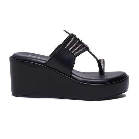 Avan Kolhapuri Wedges